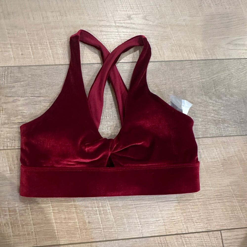 FABLETICS WOMENS RED VELVET SPORTS BRA XS